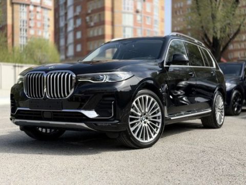 BMW X7 2021