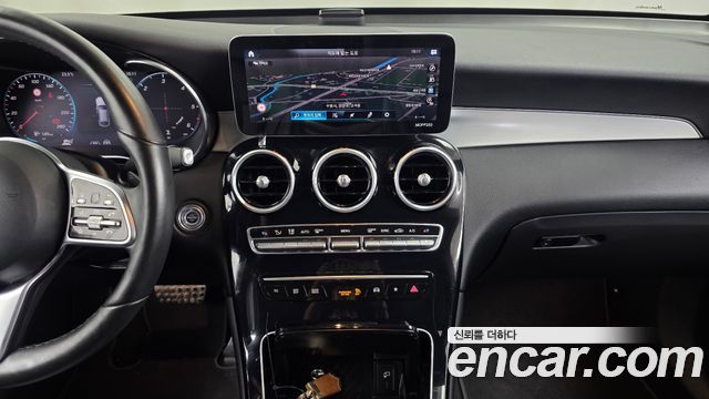 Mercedes-Benz GLC-Class 2021