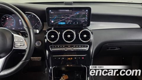Mercedes-Benz GLC-Class 2021