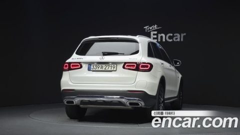 Mercedes-Benz GLC-Class 2021