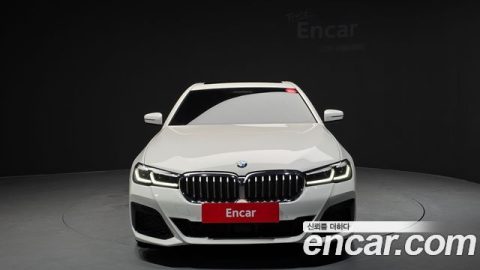 BMW 5-Series 2022