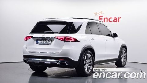 Mercedes-Benz GLE-Class 2023