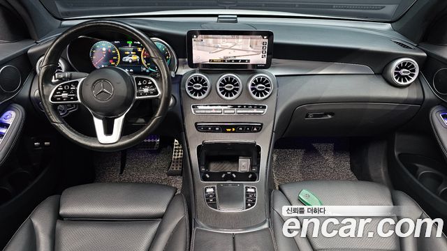 Mercedes-Benz GLC-Class 2021