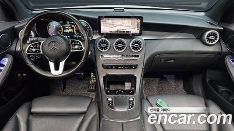 Mercedes-Benz GLC-Class 2021