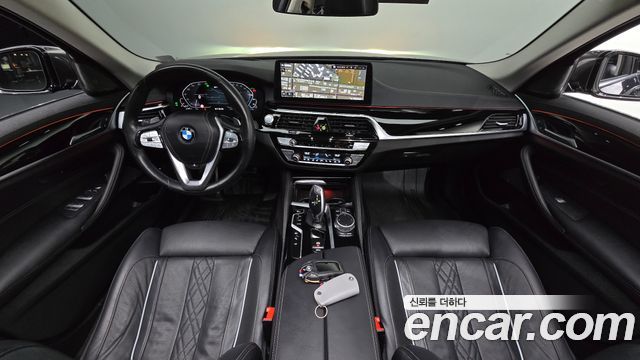 BMW 5-Series 2021