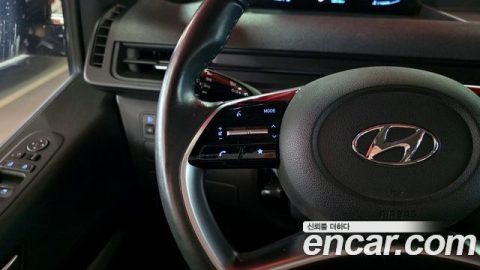 Hyundai Staria 2021