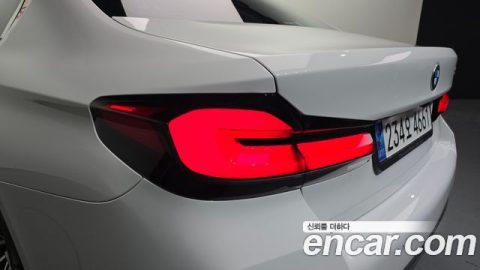 BMW 5-Series 2023