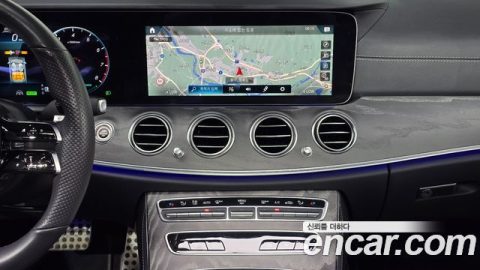 Mercedes-Benz E-Class 2022